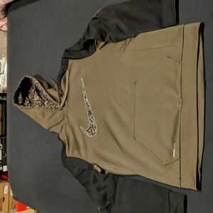 Olive/Black Camo Therma-Fit Nike Hoodie
